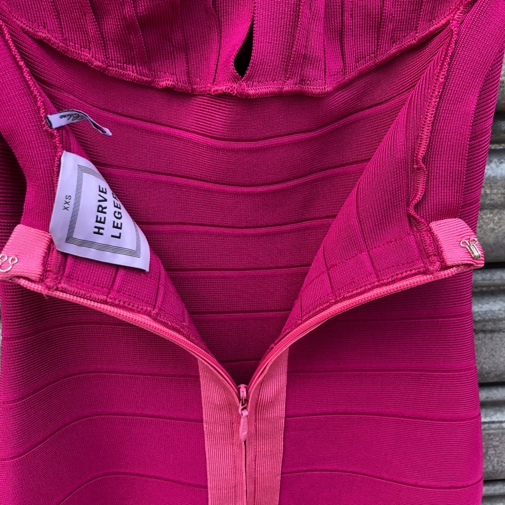 Herve Leger bandage dress - Picture 3 of 3